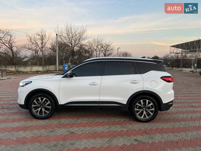 Белый Чери Tiggo 7 Pro, объемом двигателя 1.5 л и пробегом 156 тыс. км за 13000 $, фото 3 на Automoto.ua