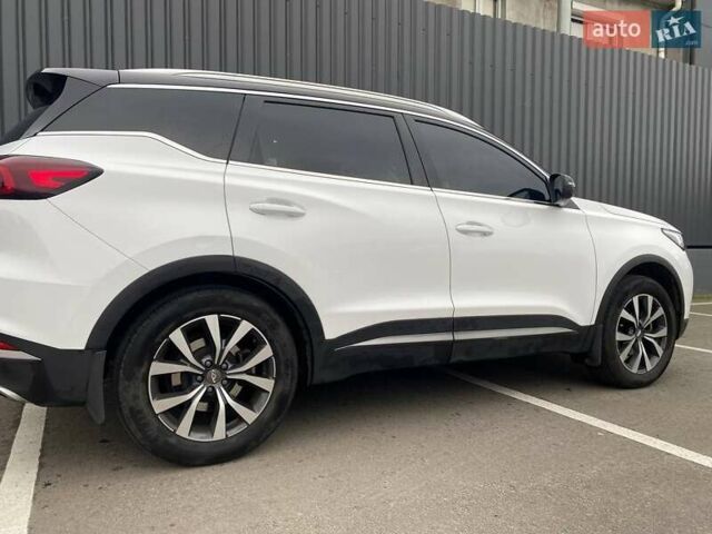 Белый Чери Tiggo 7 Pro, объемом двигателя 1.5 л и пробегом 67 тыс. км за 18550 $, фото 3 на Automoto.ua