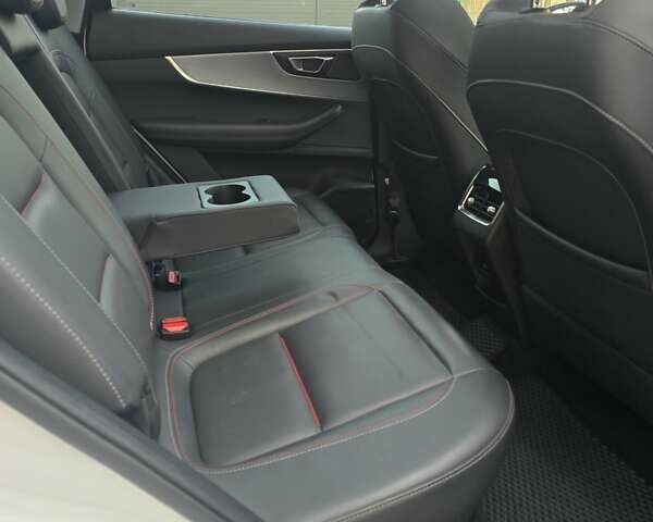 Белый Чери Tiggo 7 Pro, объемом двигателя 1.5 л и пробегом 42 тыс. км за 14800 $, фото 35 на Automoto.ua