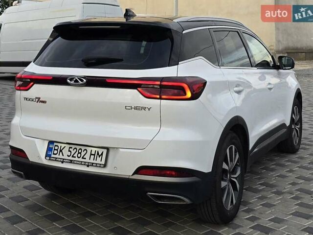 Белый Чери Tiggo 7 Pro, объемом двигателя 1.5 л и пробегом 55 тыс. км за 14900 $, фото 4 на Automoto.ua