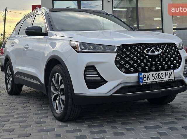 Белый Чери Tiggo 7 Pro, объемом двигателя 1.5 л и пробегом 55 тыс. км за 14900 $, фото 2 на Automoto.ua