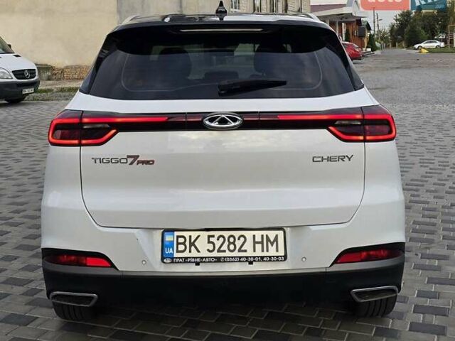 Белый Чери Tiggo 7 Pro, объемом двигателя 1.5 л и пробегом 55 тыс. км за 14900 $, фото 5 на Automoto.ua