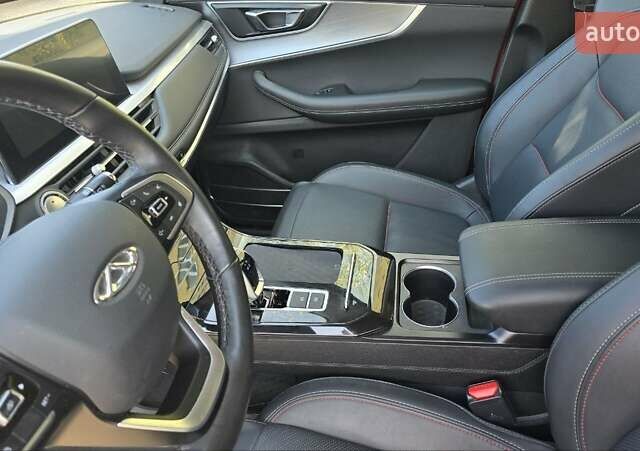 Красный Чери Tiggo 7 Pro, объемом двигателя 1.5 л и пробегом 37 тыс. км за 17000 $, фото 18 на Automoto.ua
