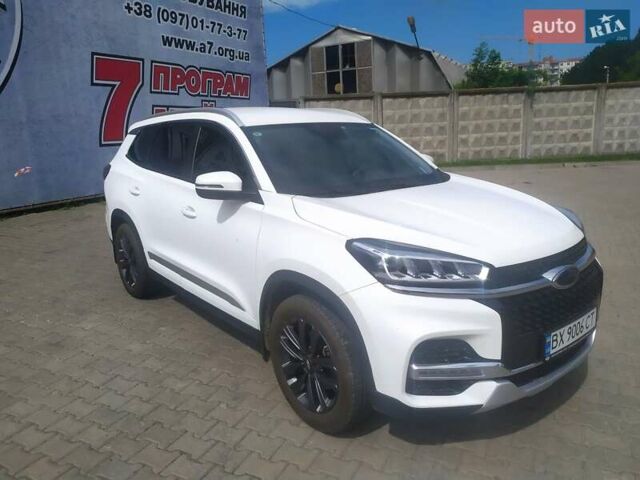 Белый Чери Tiggo 8, объемом двигателя 1.5 л и пробегом 98 тыс. км за 13000 $, фото 2 на Automoto.ua