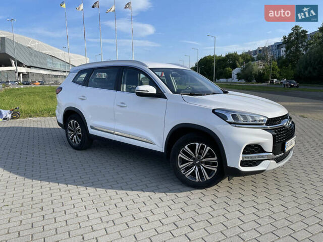 Белый Чери Tiggo 8, объемом двигателя 1.97 л и пробегом 25 тыс. км за 14000 $, фото 2 на Automoto.ua