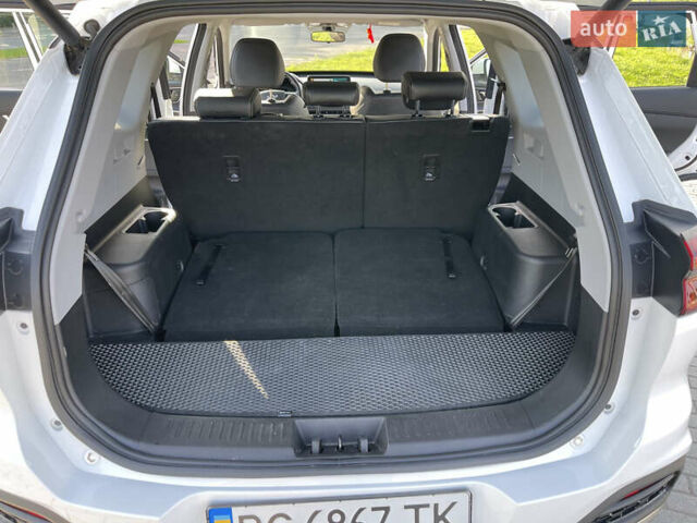 Белый Чери Tiggo 8, объемом двигателя 1.97 л и пробегом 25 тыс. км за 14000 $, фото 9 на Automoto.ua