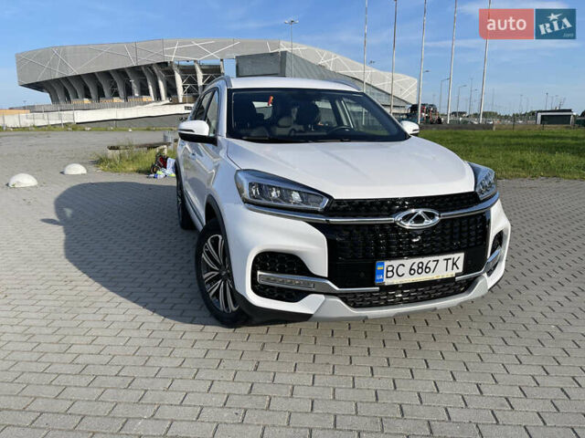Белый Чери Tiggo 8, объемом двигателя 1.97 л и пробегом 25 тыс. км за 14000 $, фото 1 на Automoto.ua