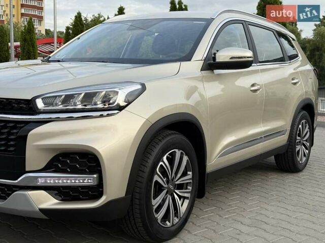 Бежевий Чері Tiggo 8, об'ємом двигуна 1.97 л та пробігом 8 тис. км за 18700 $, фото 6 на Automoto.ua