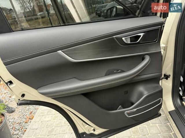 Бежевый Чери Tiggo 8, объемом двигателя 1.97 л и пробегом 10 тыс. км за 18900 $, фото 49 на Automoto.ua