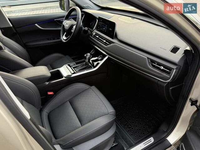Бежевий Чері Tiggo 8, об'ємом двигуна 1.97 л та пробігом 8 тис. км за 18700 $, фото 129 на Automoto.ua