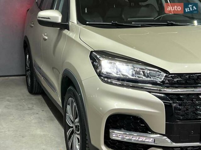 Бежевый Чери Tiggo 8, объемом двигателя 1.97 л и пробегом 61 тыс. км за 15850 $, фото 1 на Automoto.ua