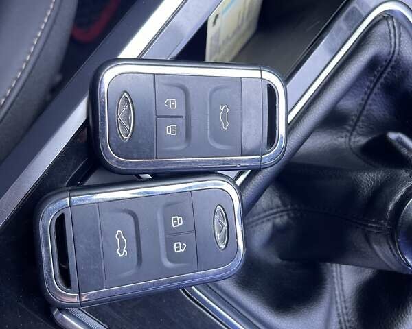 Чорний Чері Tiggo 8, об'ємом двигуна 1.5 л та пробігом 85 тис. км за 13900 $, фото 29 на Automoto.ua