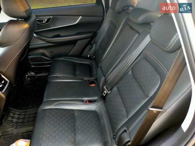 Черный Чери Tiggo 8, объемом двигателя 1.97 л и пробегом 55 тыс. км за 15400 $, фото 8 на Automoto.ua