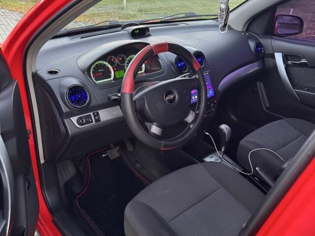 Красный Шевроле Алеро, объемом двигателя 1.5 л и пробегом 185 тыс. км за 5300 $, фото 5 на Automoto.ua