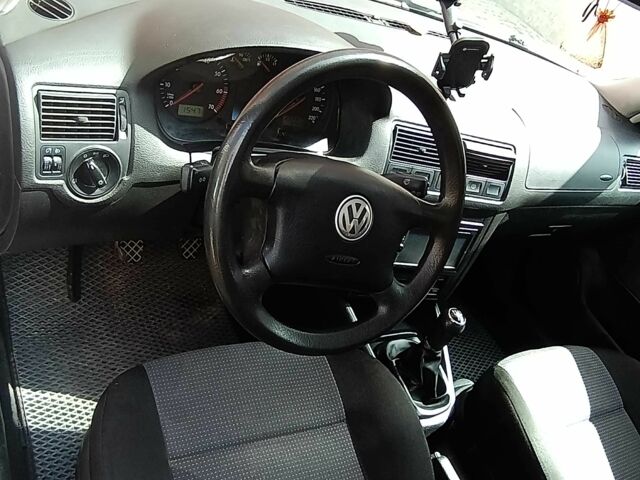 Сірий Шевроле Алеро, об'ємом двигуна 1.4 л та пробігом 235 тис. км за 3990 $, фото 7 на Automoto.ua