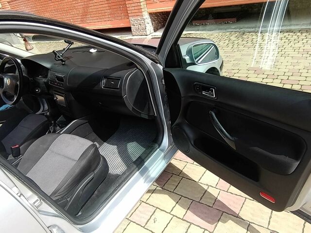 Сірий Шевроле Алеро, об'ємом двигуна 1.4 л та пробігом 235 тис. км за 3990 $, фото 6 на Automoto.ua