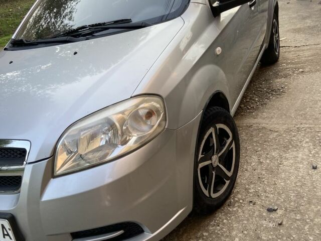 Серый Шевроле Алеро, объемом двигателя 1.5 л и пробегом 128 тыс. км за 3200 $, фото 1 на Automoto.ua