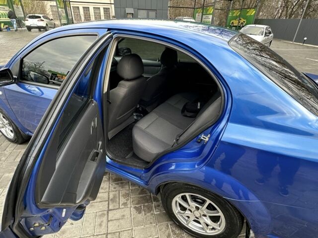 Синий Шевроле Алеро, объемом двигателя 1.5 л и пробегом 230 тыс. км за 3599 $, фото 6 на Automoto.ua