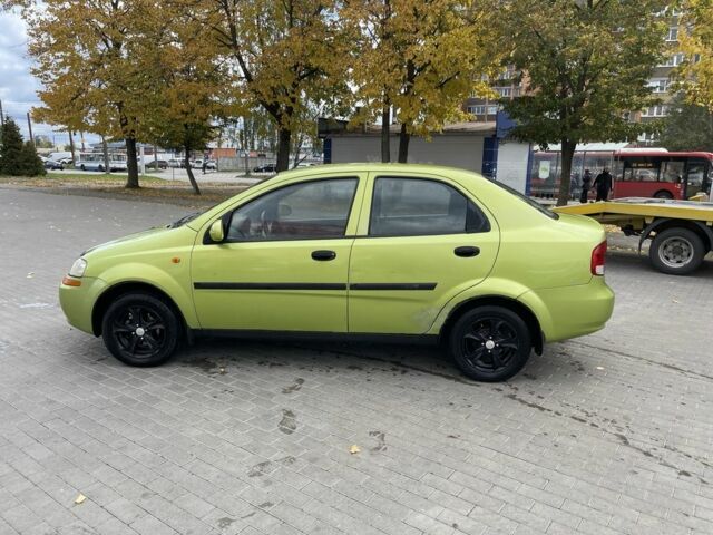 Зеленый Шевроле Алеро, объемом двигателя 1.5 л и пробегом 260 тыс. км за 1750 $, фото 5 на Automoto.ua