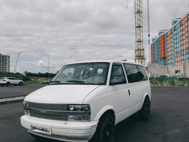 Шевроле Астро 2005 в Чернигове на Automoto.ua Белый Шевроле Астро, объемом двигателя 4.3 л и пробегом 270 тыс. км за 7800 $, фото 1 на Automoto.ua