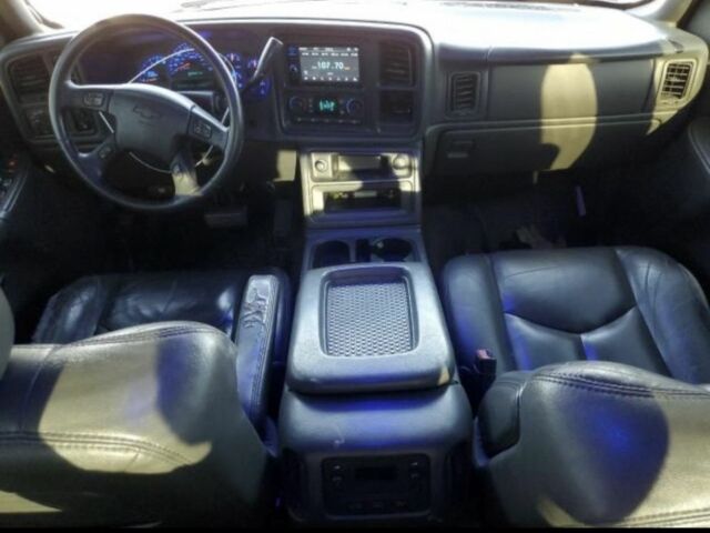 Черный Шевроле Аваланч, объемом двигателя 5.3 л и пробегом 200 тыс. км за 7143 $, фото 6 на Automoto.ua