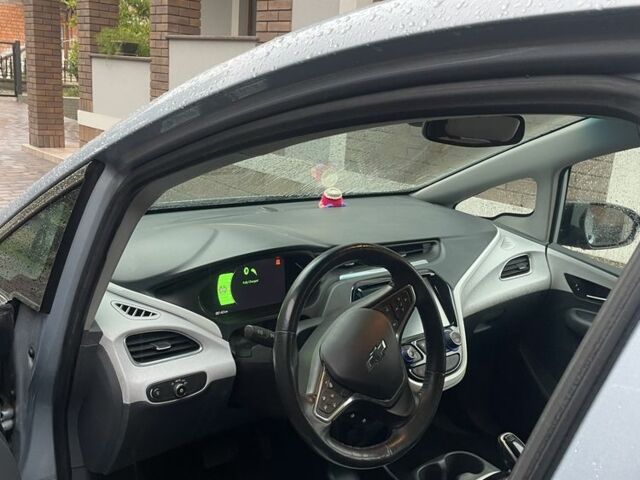 Серый Шевроле Аваланч, объемом двигателя 0 л и пробегом 88 тыс. км за 13500 $, фото 3 на Automoto.ua