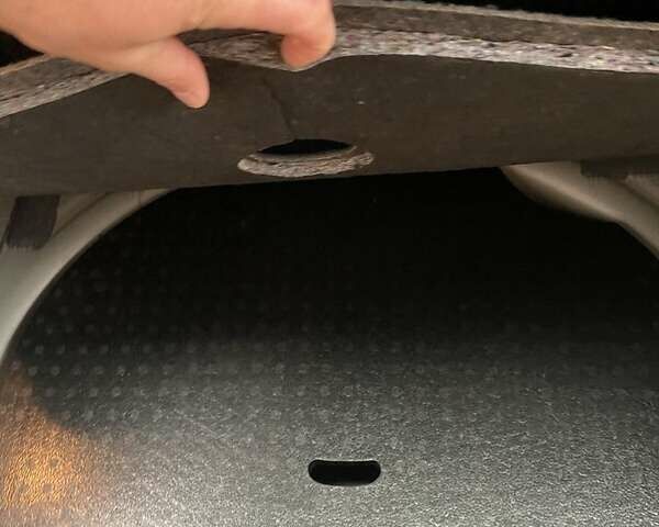 Серый Шевроле Аваланч, объемом двигателя 0 л и пробегом 88 тыс. км за 13500 $, фото 5 на Automoto.ua