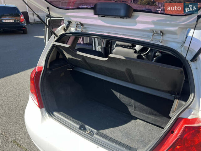 Белый Шевроле Авео, объемом двигателя 1.5 л и пробегом 245 тыс. км за 3000 $, фото 9 на Automoto.ua