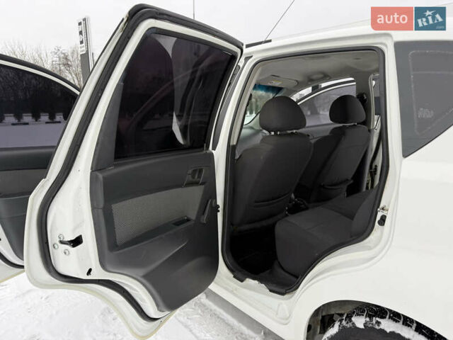 Білий Шевроле Авео, об'ємом двигуна 1.21 л та пробігом 227 тис. км за 2999 $, фото 18 на Automoto.ua