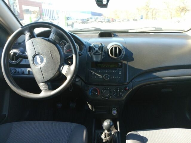 Шевроле Авео 2010 в Одессе на Automoto.ua Белый Шевроле Авео, объемом двигателя 1.4 л и пробегом 265 тыс. км за 3900 $, фото 6 на Automoto.ua