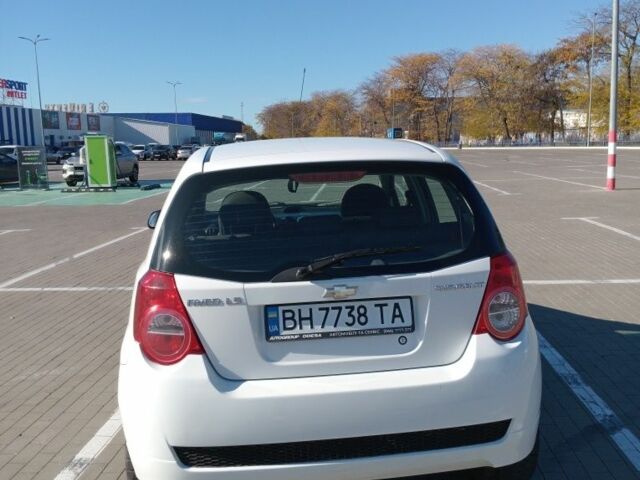 Шевроле Авео 2010 в Одессе на Automoto.ua Белый Шевроле Авео, объемом двигателя 1.4 л и пробегом 265 тыс. км за 3900 $, фото 1 на Automoto.ua