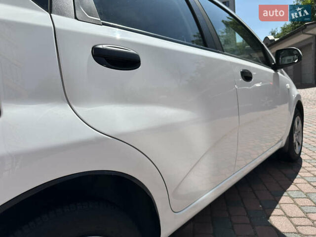 Белый Шевроле Авео, объемом двигателя 1.5 л и пробегом 81 тыс. км за 4650 $, фото 50 на Automoto.ua