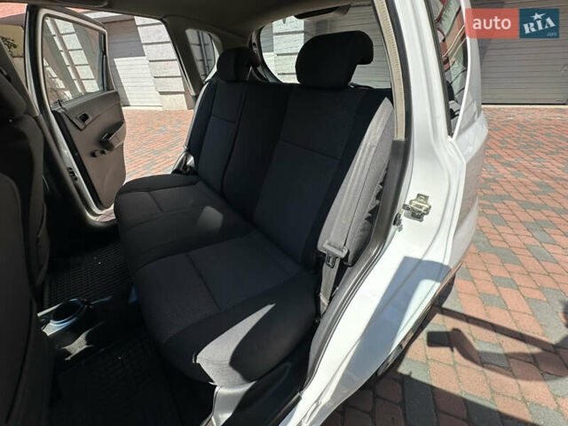 Белый Шевроле Авео, объемом двигателя 1.5 л и пробегом 81 тыс. км за 4650 $, фото 168 на Automoto.ua