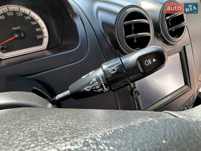 Белый Шевроле Авео, объемом двигателя 1.5 л и пробегом 81 тыс. км за 4650 $, фото 118 на Automoto.ua