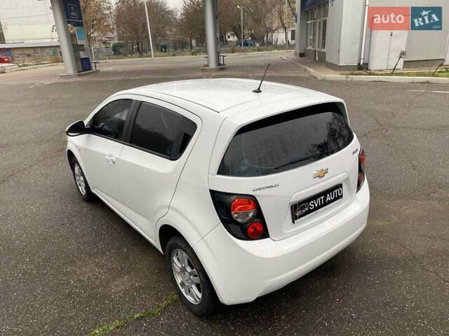 Белый Шевроле Авео, объемом двигателя 1.4 л и пробегом 139 тыс. км за 6400 $, фото 15 на Automoto.ua
