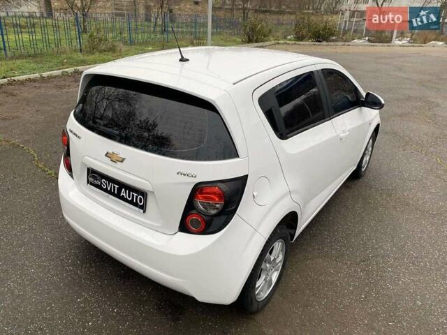 Белый Шевроле Авео, объемом двигателя 1.4 л и пробегом 139 тыс. км за 6400 $, фото 11 на Automoto.ua