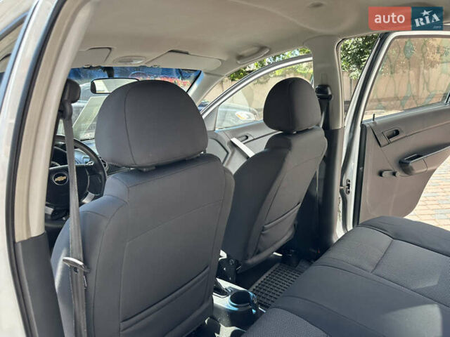 Белый Шевроле Авео, объемом двигателя 1.5 л и пробегом 81 тыс. км за 4650 $, фото 160 на Automoto.ua