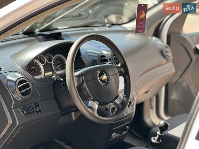 Белый Шевроле Авео, объемом двигателя 1.5 л и пробегом 81 тыс. км за 4650 $, фото 125 на Automoto.ua