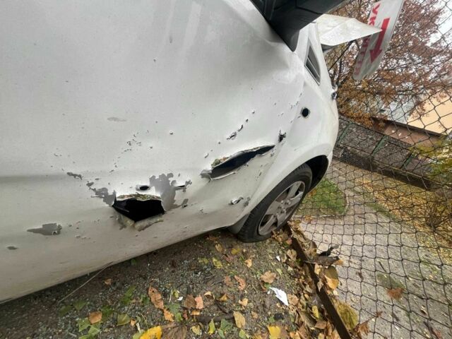 Белый Шевроле Авео, объемом двигателя 1.5 л и пробегом 35 тыс. км за 1600 $, фото 3 на Automoto.ua