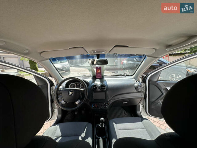 Белый Шевроле Авео, объемом двигателя 1.5 л и пробегом 81 тыс. км за 4650 $, фото 135 на Automoto.ua
