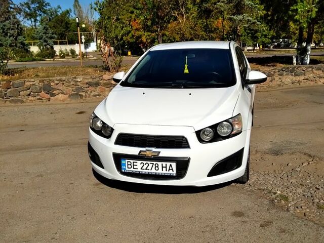Шевроле Авео 2011 в Новой Одессе на Automoto.ua Белый Шевроле Авео, объемом двигателя 1.4 л и пробегом 139 тыс. км за 6000 $, фото 4 на Automoto.ua
