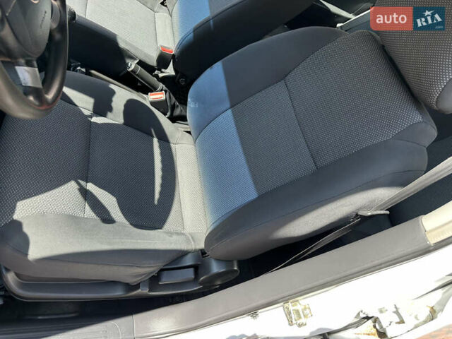 Белый Шевроле Авео, объемом двигателя 1.5 л и пробегом 81 тыс. км за 4650 $, фото 102 на Automoto.ua