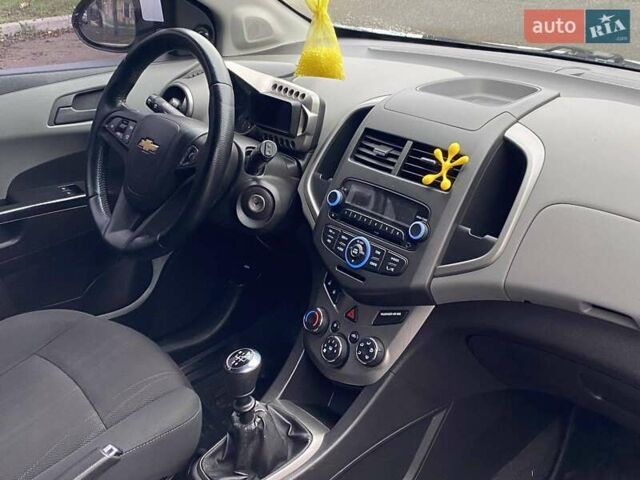 Белый Шевроле Авео, объемом двигателя 1.4 л и пробегом 139 тыс. км за 6400 $, фото 28 на Automoto.ua
