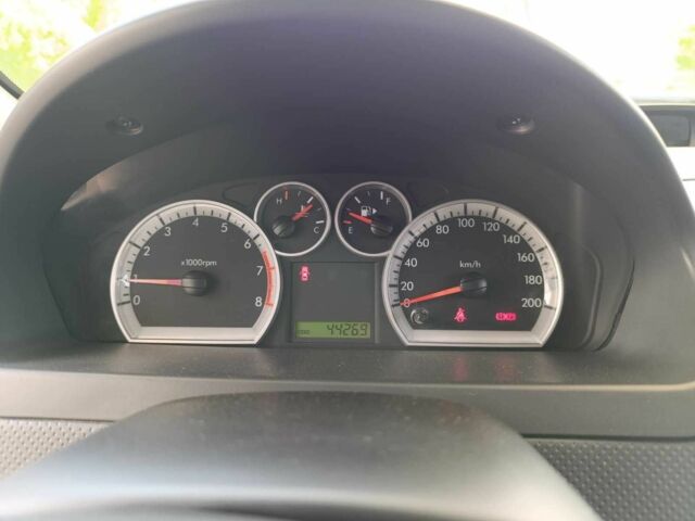 Белый Шевроле Авео, объемом двигателя 1.5 л и пробегом 44 тыс. км за 5999 $, фото 13 на Automoto.ua