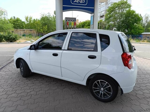 Белый Шевроле Авео, объемом двигателя 1.5 л и пробегом 44 тыс. км за 5999 $, фото 8 на Automoto.ua
