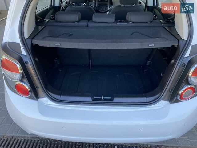 Білий Шевроле Авео, об'ємом двигуна 1.23 л та пробігом 187 тис. км за 5900 $, фото 36 на Automoto.ua