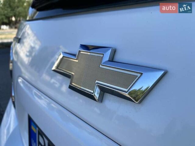 Белый Шевроле Авео, объемом двигателя 1.23 л и пробегом 187 тыс. км за 5800 $, фото 33 на Automoto.ua