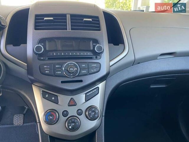 Білий Шевроле Авео, об'ємом двигуна 1.23 л та пробігом 187 тис. км за 5900 $, фото 27 на Automoto.ua