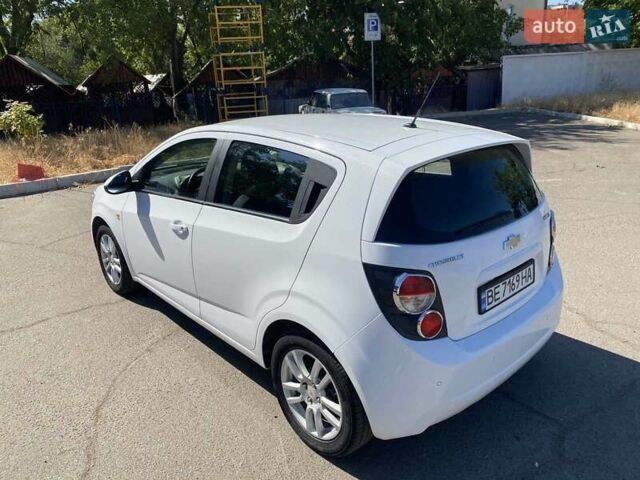 Білий Шевроле Авео, об'ємом двигуна 1.23 л та пробігом 187 тис. км за 5900 $, фото 7 на Automoto.ua