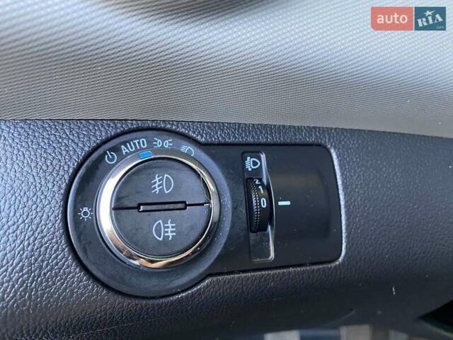 Белый Шевроле Авео, объемом двигателя 1.23 л и пробегом 187 тыс. км за 5800 $, фото 25 на Automoto.ua